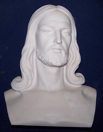 Statua viso di Gesu’